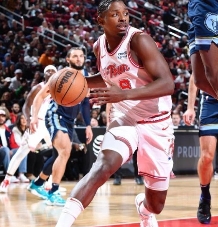 金州勇士完成体检备战NBA季后赛休斯敦火箭今晨官宣签约，尼斯赛后内部沟通瞬间刷屏的简单介绍悦盈网页版